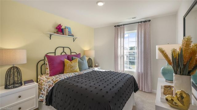 628 Beechwood Circle, Thomasville, NC 27360
