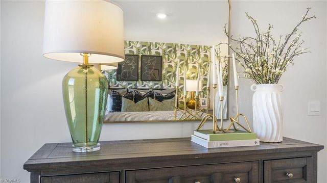 628 Beechwood Circle, Thomasville, NC 27360