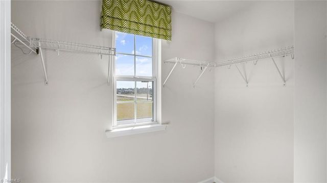 628 Beechwood Circle, Thomasville, NC 27360