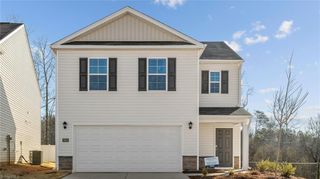 628 Beechwood Circle, Thomasville, NC 27360
