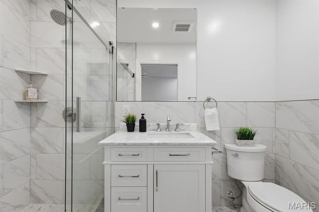 411 Tanglewood Drive, St Louis, MO 63124