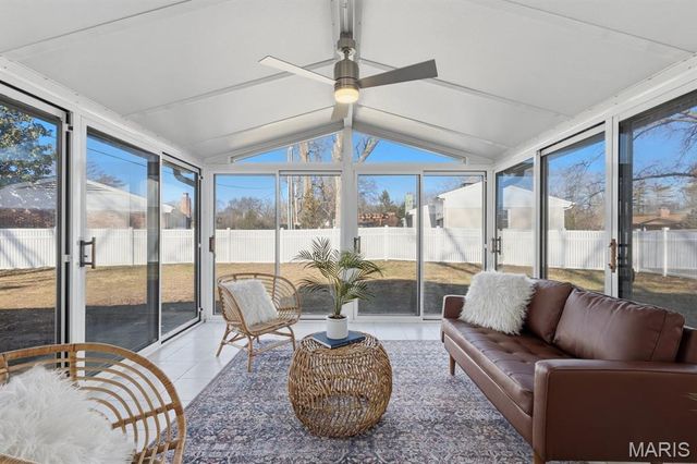 411 Tanglewood Drive, St Louis, MO 63124