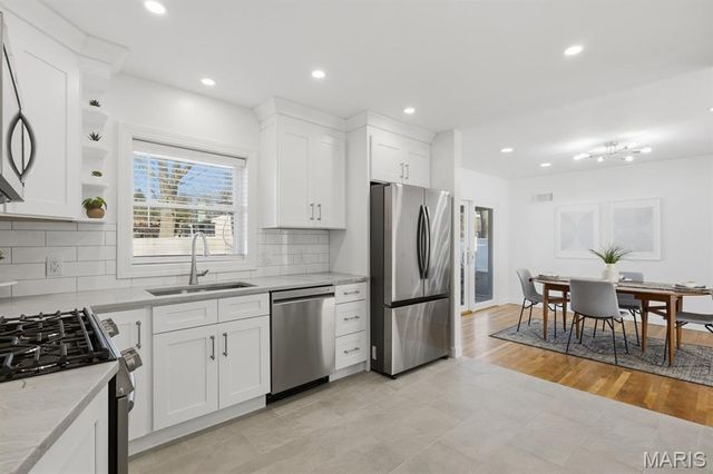 411 Tanglewood Drive, St Louis, MO 63124