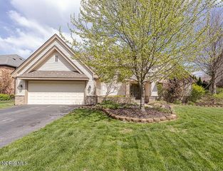5211 Turnberry Lane, Sylvania, OH 43560
