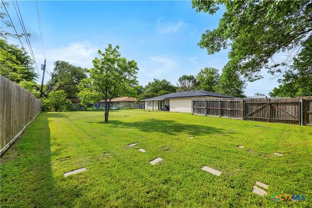1025 Terra Alta Drive, Belton, TX 76513
