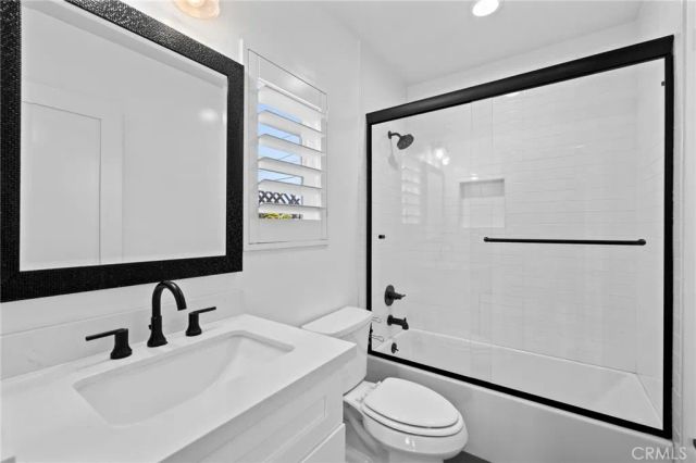 827 N Lamer, Burbank, CA 91506