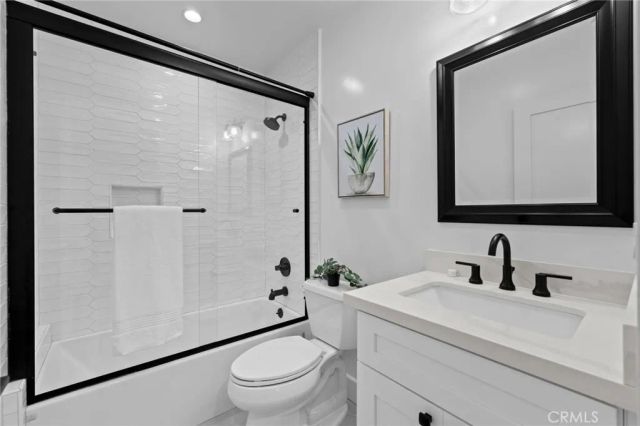 827 N Lamer, Burbank, CA 91506