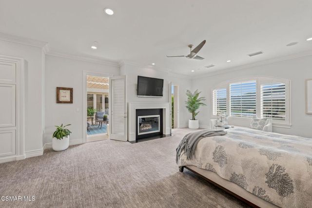 152 Hampstead Court, Westlake Village, CA 91361