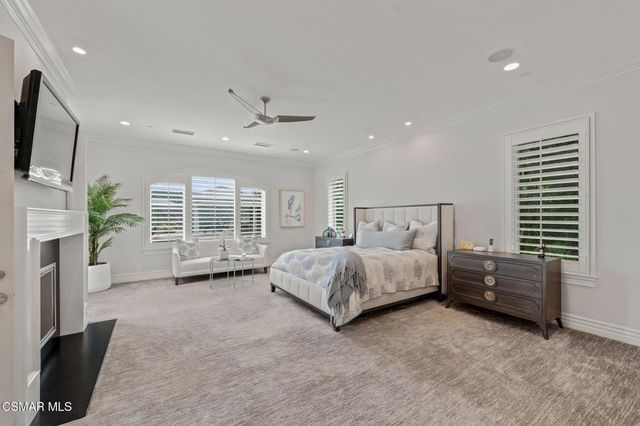 152 Hampstead Court, Westlake Village, CA 91361