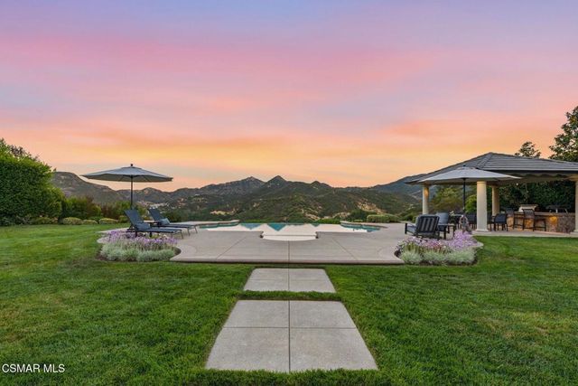 152 Hampstead Court, Westlake Village, CA 91361
