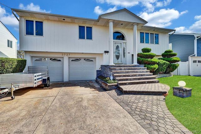 3727 Oceanside Road E, Oceanside, NY 11572