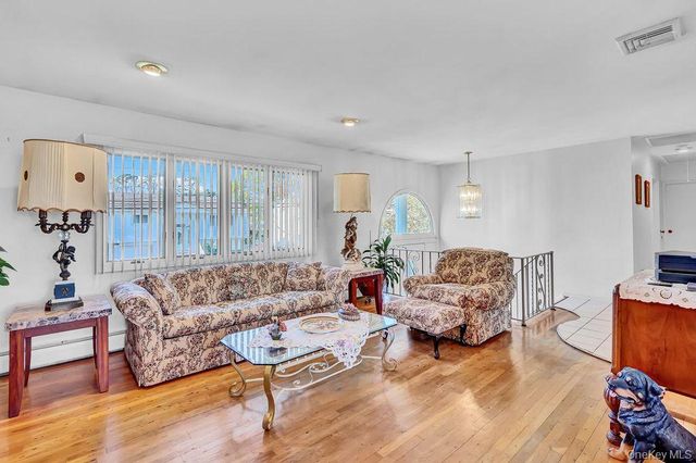 3727 Oceanside Road E, Oceanside, NY 11572