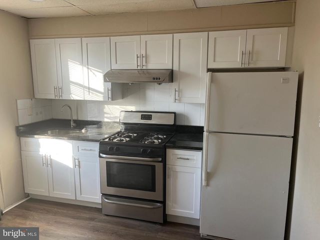 3300-00 ST VINCENT, Philadelphia, PA 19149