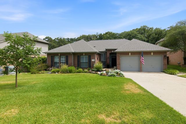 2702 Pinehurst Drive, Grapevine, TX 76051