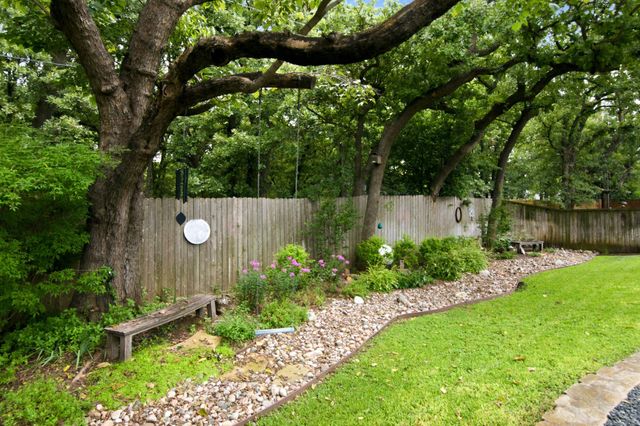 2702 Pinehurst Drive, Grapevine, TX 76051