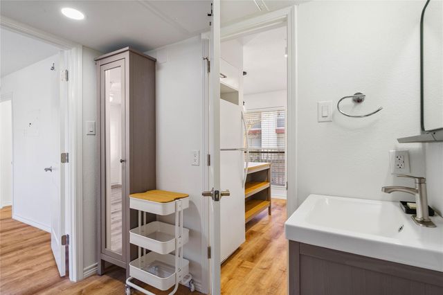 3115 Helms ST 101, Austin, TX 78705