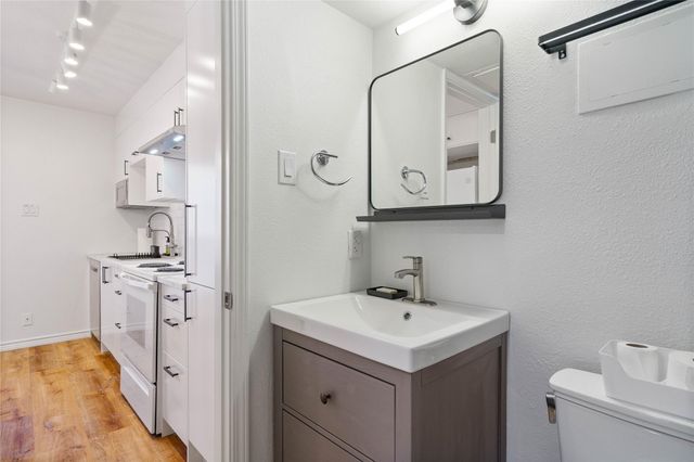 3115 Helms ST 101, Austin, TX 78705