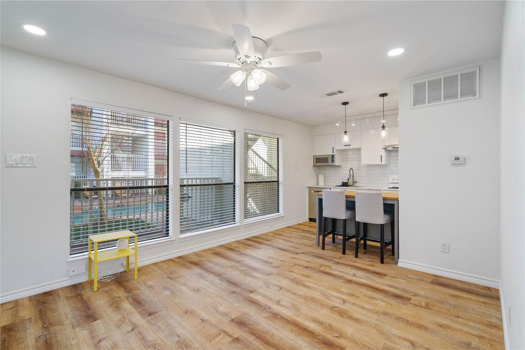 3115 Helms ST 101, Austin, TX 78705
