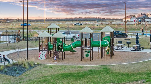 172 Gullivers DR, Elgin, TX 78621