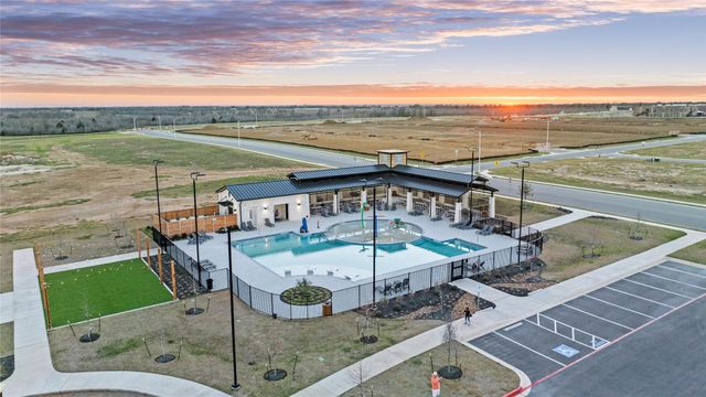 172 Gullivers DR, Elgin, TX 78621