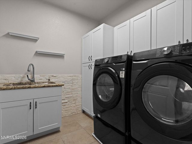 5986 Saddle Shop Court, Sparks, NV 89436