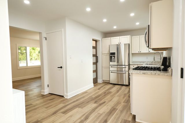 621 E 111th Street, Carmel, IN 46280