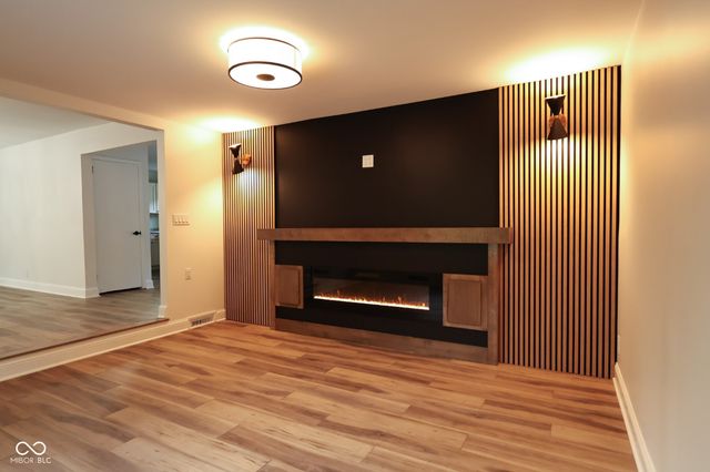 621 E 111th Street, Carmel, IN 46280