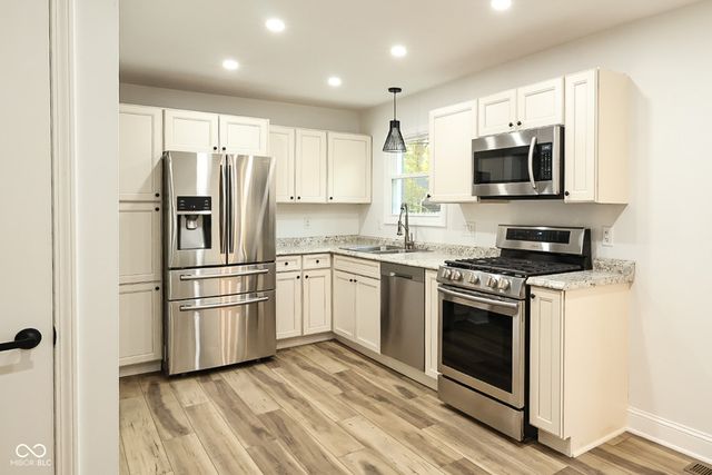 621 E 111th Street, Carmel, IN 46280
