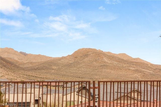2720 Natural Rock Drive, Las Vegas, NV 89138