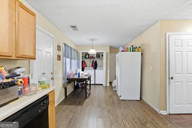 9269 Tee Trace, Riverdale, GA 30274