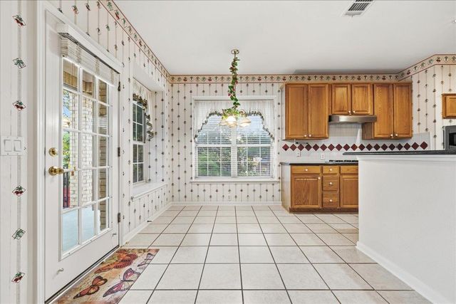 8700 Wafer Ash WAY, Austin, TX 78750