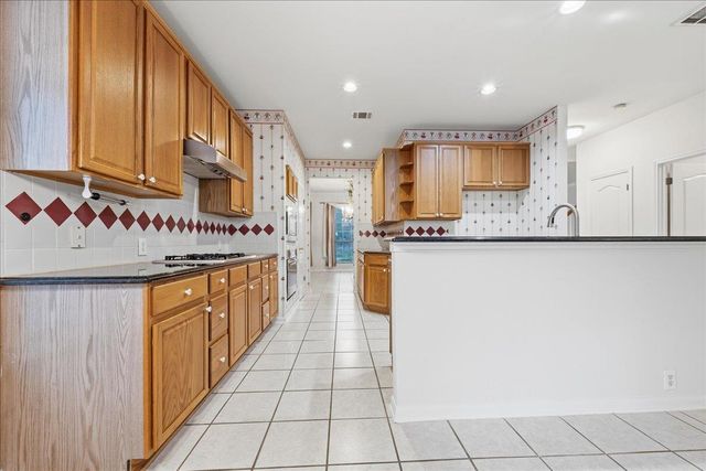 8700 Wafer Ash WAY, Austin, TX 78750