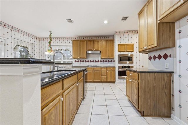 8700 Wafer Ash WAY, Austin, TX 78750