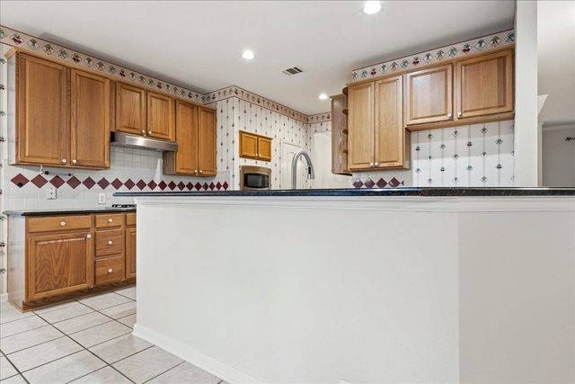 8700 Wafer Ash WAY, Austin, TX 78750