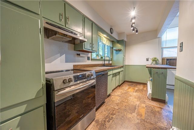 317 Grant Ave, Leechburg Boro, PA 15656