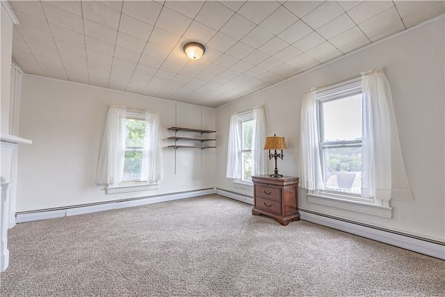 317 Grant Ave, Leechburg Boro, PA 15656