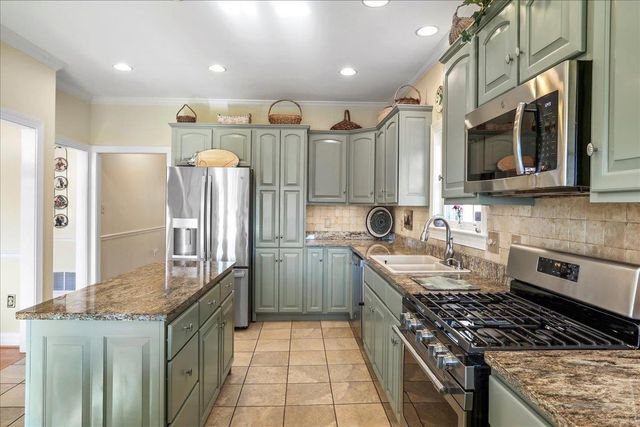 40 BIRDSONG LN, Edinburg, VA 22824