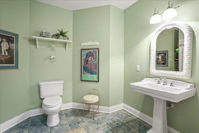 40 BIRDSONG LN, Edinburg, VA 22824