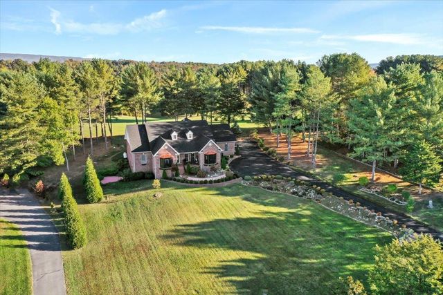 40 BIRDSONG LN, Edinburg, VA 22824