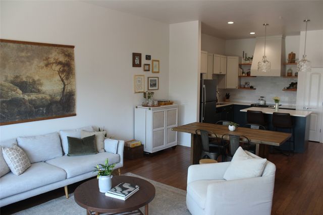 330 Austin Avenue 310, Waco, TX 76701