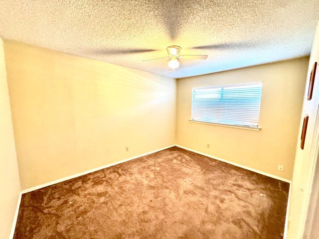 6574 N Delbert Avenue, Fresno, CA 93722