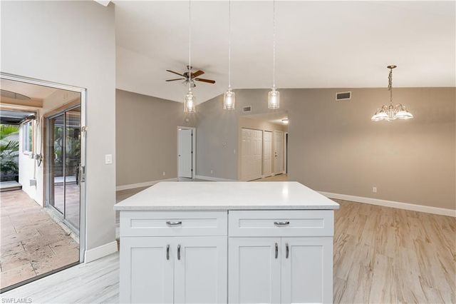 6468 Royal Woods DR, Fort Myers, FL 33908