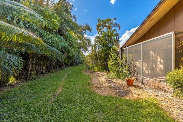 6468 Royal Woods DR, Fort Myers, FL 33908