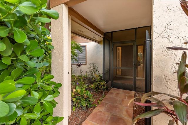 6468 Royal Woods DR, Fort Myers, FL 33908