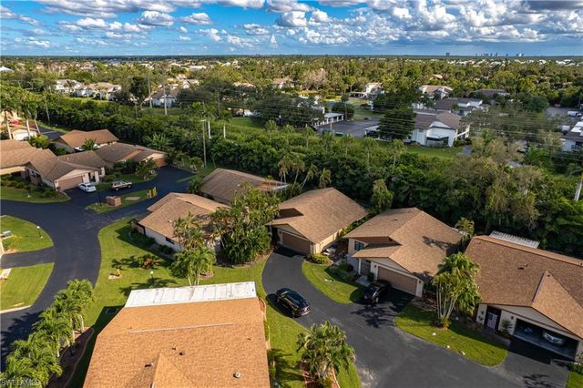 6468 Royal Woods DR, Fort Myers, FL 33908