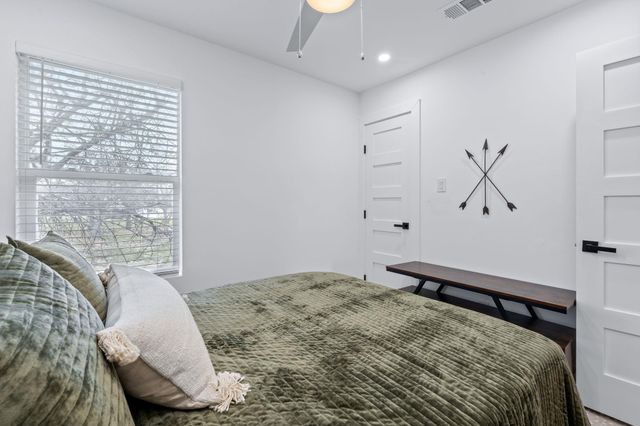 2706 Wheless LN Bldg 1, Austin, TX 78723