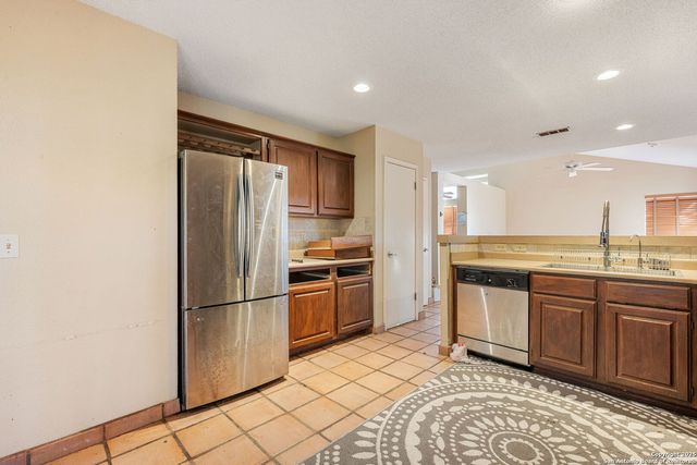 6727 Mary Todd, San Antonio, TX 78240