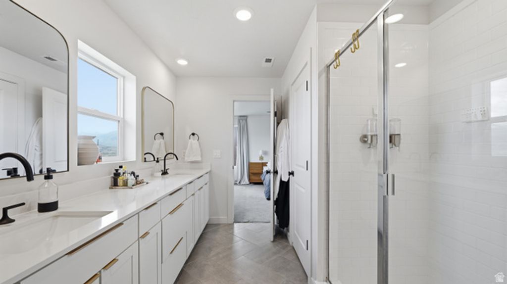 Image 17 of property listing at 328 W SNOWBERRY DR, Saratoga Springs, UT 84045