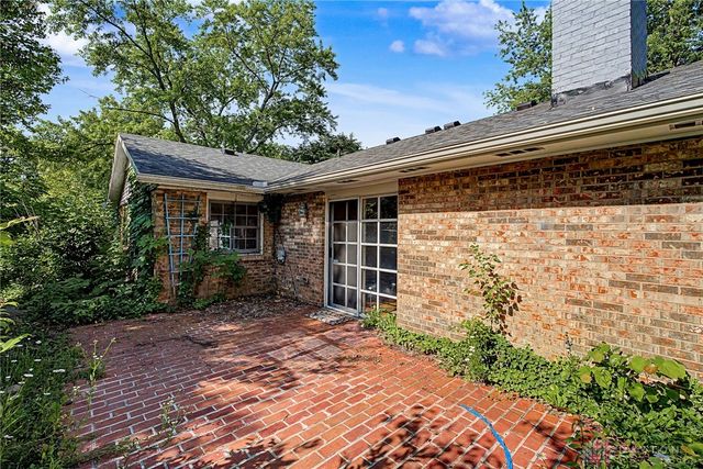 7520 President Court, Dayton, OH 45414