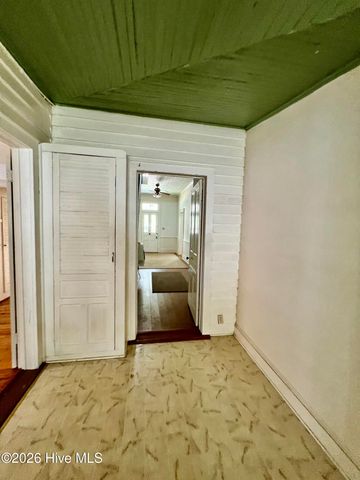 3813 W Wilson Street, Farmville, NC 27828